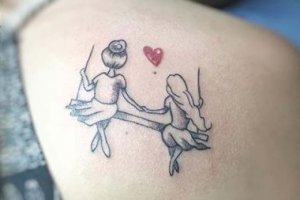 frauen tattoos 2017