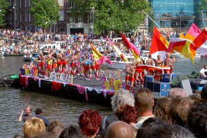 gay parade amsterdam