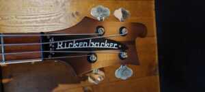 Basse Rickenbacker 75'